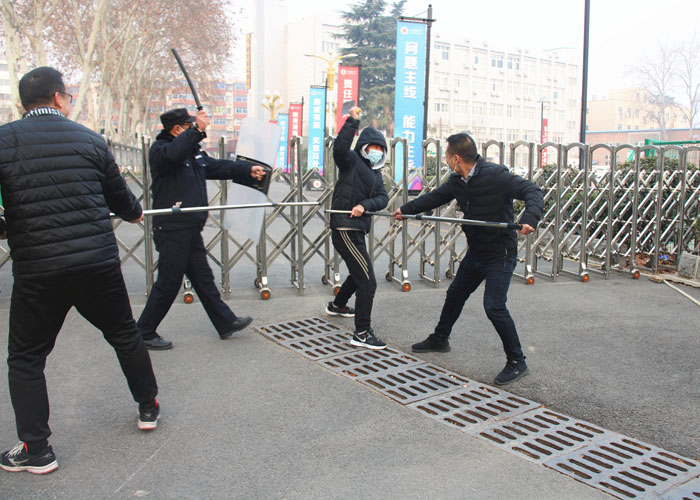 洛阳东方理工实验学校消防反恐演练，让安全警钟长鸣